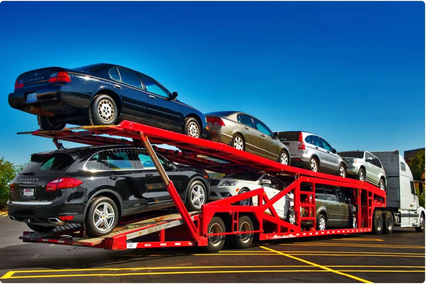 How to Ship Your Car and Household Items Cross Country: A Complete Guide