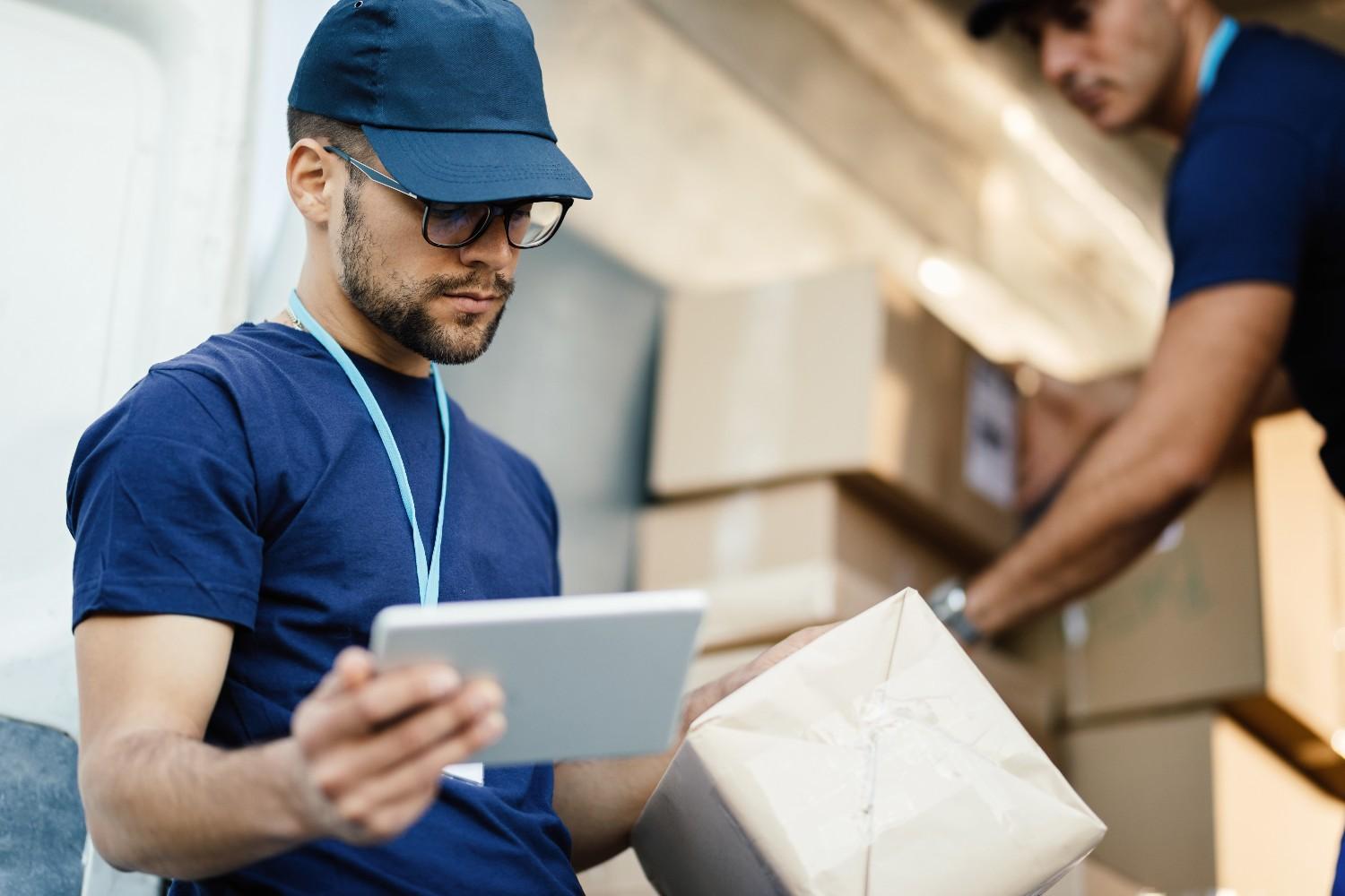 International Shipping Companies in Los Angeles: How to Move Small Loads Overseas